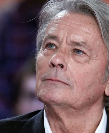 Dünyaca ünlü Fransız aktör Alain Delon hayatını kaybetti