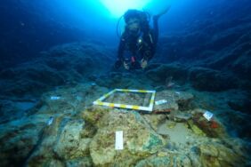 Dünyanın en eski ticaret gemisi batığı görüntülendi
