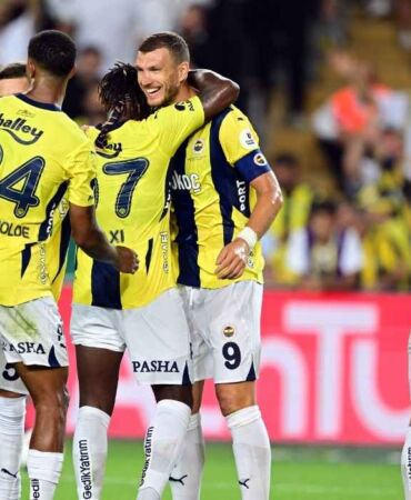 Dzeko attı! Fenerbahçe galibiyetle başladı!