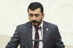 Eren Erdem CHP'den istifa ettiğini açıkladı '100 yıllık partiyi belediye başkanlarının oyuncağı yaptınız'