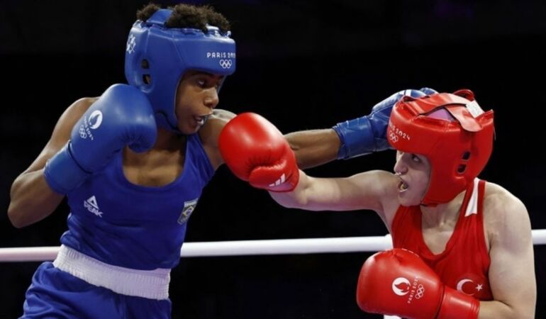 Esra Yıldız Kahraman yarı finale yükseldi! Madalyayı garantiledi