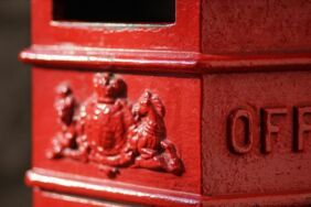 Galler'de 1903'te gönderilen kartpostal, 121 yıl sonra adrese ulaştı