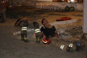 İBB ekipleri İzmir'de yangın sahasında