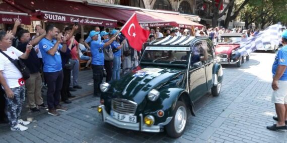 İpek Yolu Rallisi Sultanahmet Meydanı’ndan başladı