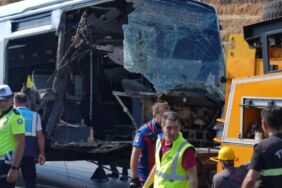 İstanbul Küçükçekmece'deki metrobüs kazasında 3 kişi gözaltına alındı