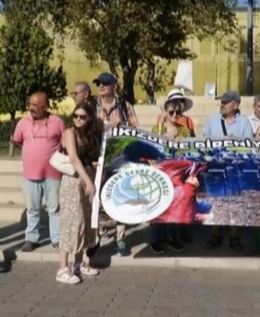 İstanbul'da, Rize İkizdere protestosu 'Ormanlar ve nehirler sermaye değildir'