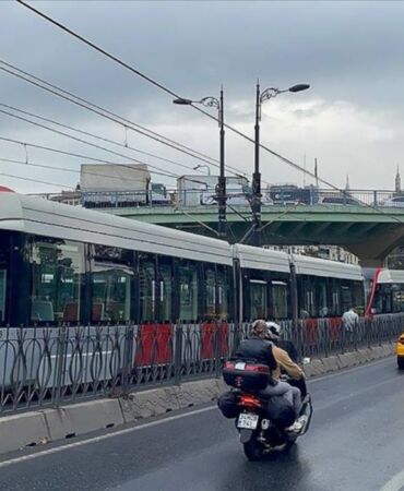 İstanbul'da Soğanlı-Bağcılar arasındaki tramvay seferleri durduruldu