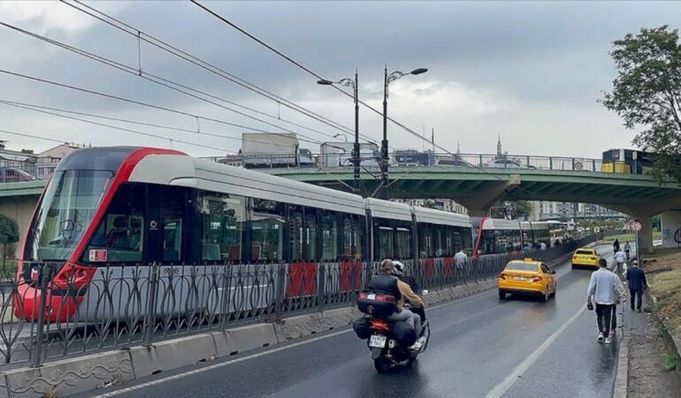 İstanbul’da Soğanlı-Bağcılar arasındaki tramvay seferleri durduruldu