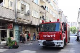 Kayseri Melikgazi'de bir genç kömürlüğü ateşe verdi