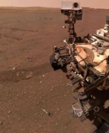 Mars'ın kayalıklarının derinliklerinde sıvı su rezervuarı bulundu