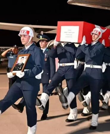Oğlunun şehit düştüğünü öğrenen anne kalp krizi geçirdi