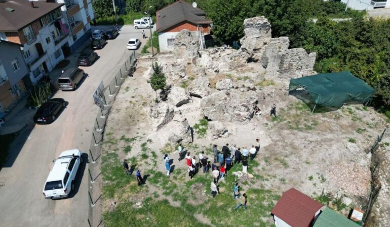 Ordu Valisi Erol, Aziz Konstantin ve Helena Manastırı kazı çalışmalarını yerinde inceledi