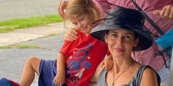 Pelin Batu’dan oğlunun ismini eleştirenlere sert tepki: ‘Vatanseverlik dersi alacak değiliz’