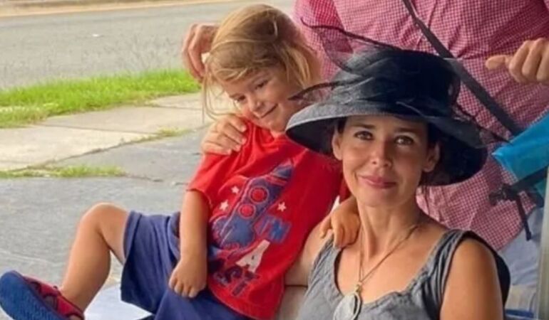 Pelin Batu'dan oğlunun ismini eleştirenlere sert tepki 'Vatanseverlik dersi alacak değiliz