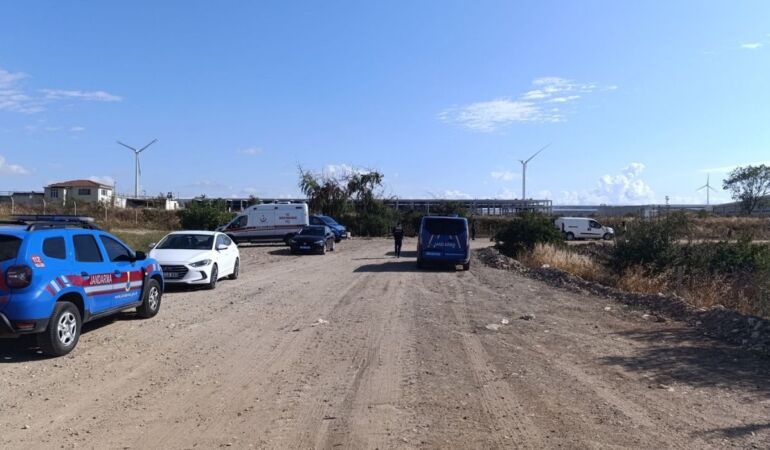 Tekirdağ’da kız arkadaşını silahla öldüren kişi intihar etti
