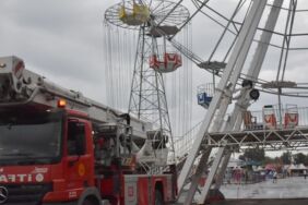 Trabzon'da dönme dolap durdu 20 kişi mahsur kaldı