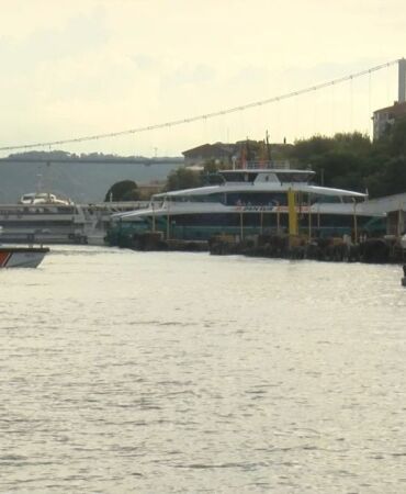 Üsküdar'da denize düşen kadını arama çalışmaları devam ediyor