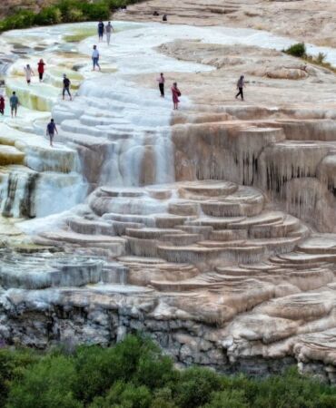 Van'ın Pamukkale'si turizmin yeni rotası haline geldi