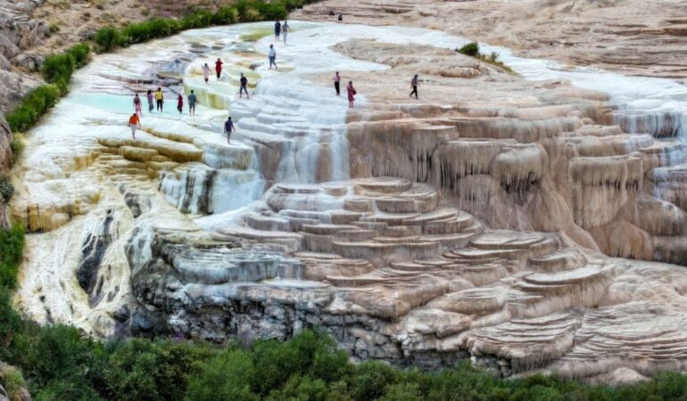 “Van’ın Pamukkale’si” turizmin yeni rotası haline geldi