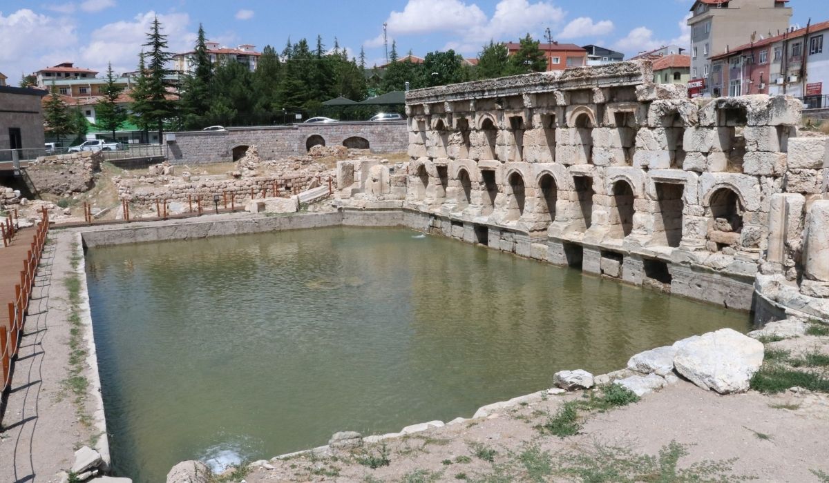 Yozgat'ta tarihi Roma Hamamı ziyarete açıldı