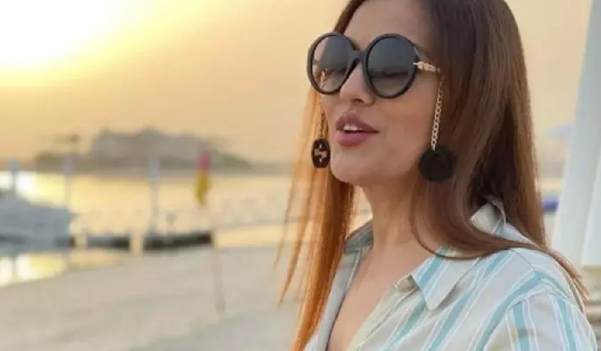demet akalın