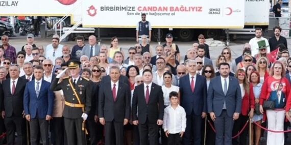 Kadıköy’de Zafer Bayramı coşkusu!