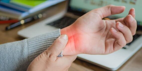 Elde uyuşma ve karıncalanma: Ciddi bir hastalığın habercisi olabilir