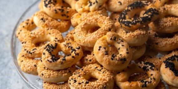 Peynirli tuzlu kurabiye keyfi: Poğaça kıvamında lezzet