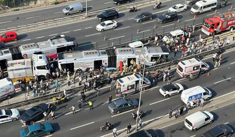 metrobüs kazası