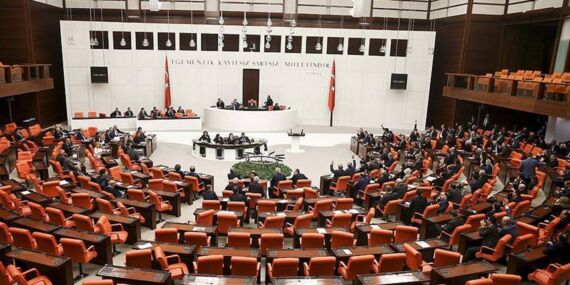 Emniyet, vergi ve basın mevzuatındaki değişiklikler Meclis’ten geçti