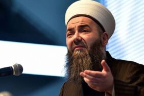 'Cübbeli Ahmet' saldırıya uğradı!