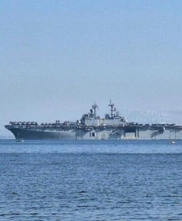 İzmir Limanı’na demir atan ve tepkilere neden olan ABD’nin USS WASP isimli savaş gemisi bu sabah itibarıyla limandan ayrıldı.