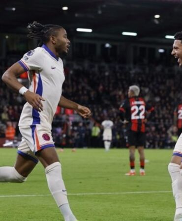 Premier Lig tarihine geçti! Chelsea-Bournemouth maçında sarı kart rüzgarı