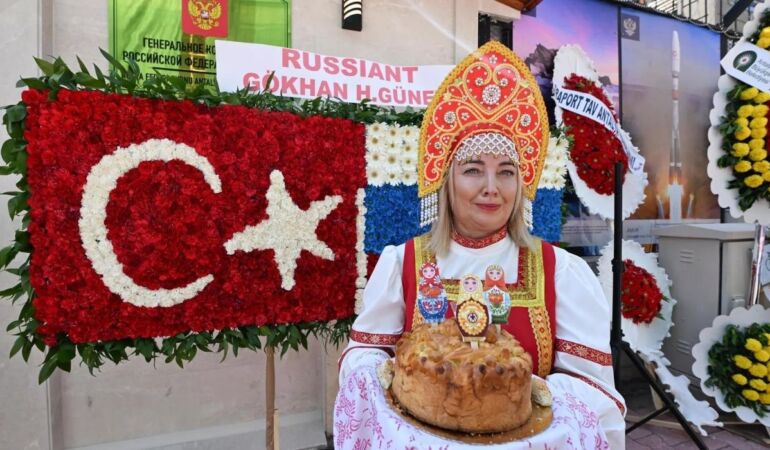 Rusya'nın Antalya'daki Başkonsolosluğunun yeni hizmet binası bugün açıldı