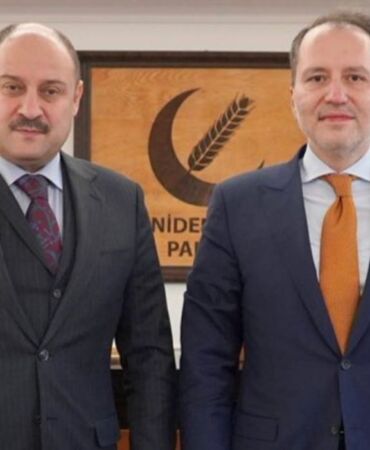 Şanlıurfa Büyükşehir Belediye Başkanı Mehmet Kasım Gülpınar, Yeniden Refah Partisi'nden istifa etti