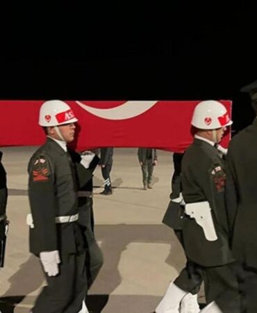 Şehit Binbaşı Osman Ayan'ın naaşı, memleketi Isparta'ya getirildi