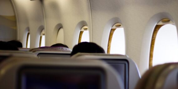 Uçakta cinsel ilişki skandalı: Çift gözaltına alındı