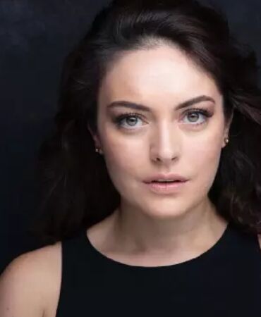 ezgi mola