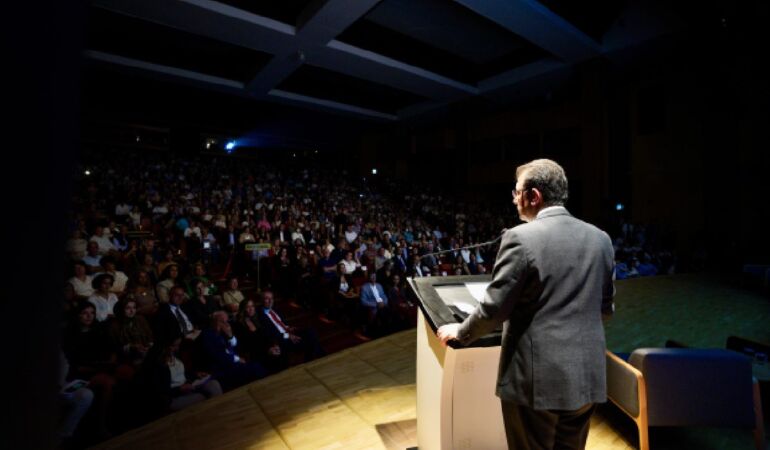İmamoğlu: “Suriye’deki zulme göz yumamayız!”