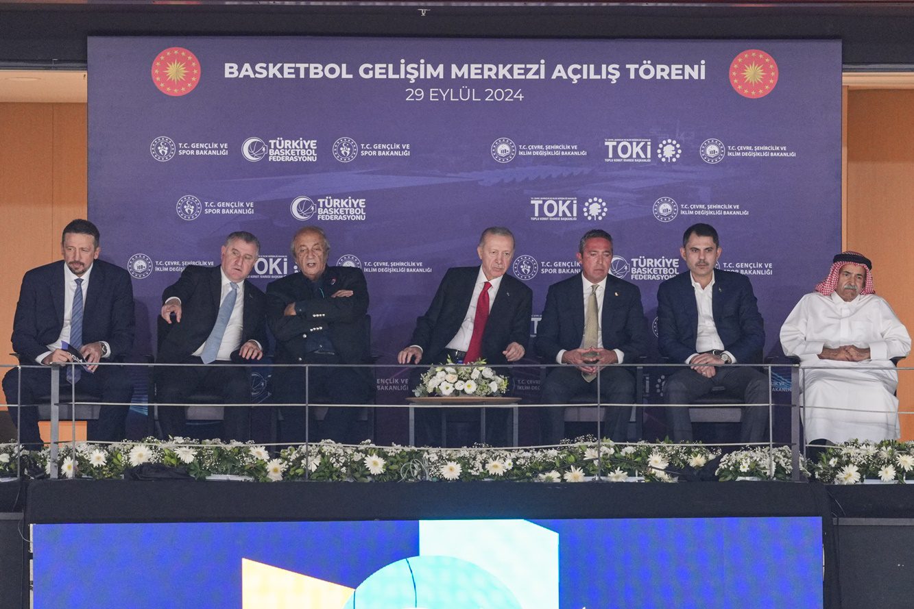 Cumhurbaşkanı Erdoğan, İstanbul'da Basketbol Gelişim Merkezi'nin açılışını yaptı