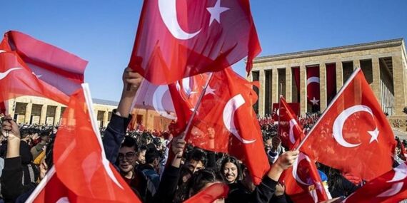 Dört bir yanda bayram coşkusu… Cumhuriyetimizin 103. yılı İstanbul’un bütün ilçelerinde kutlanacak: İşte programlar