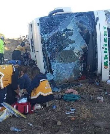 Aksaray’da yolcu otobüsü devrildi 6 ölü, 25 yaralı