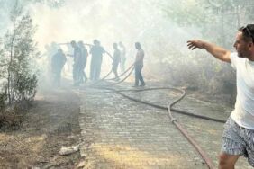 Antalya'da yerleşim yerleri yakınında orman yangını Havadan ve karadan müdahale ediliyor