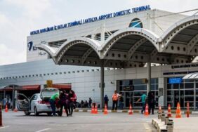 Havalimanı tuvaletinde yeni doğmuş bebek bulundu 2 gözaltı!