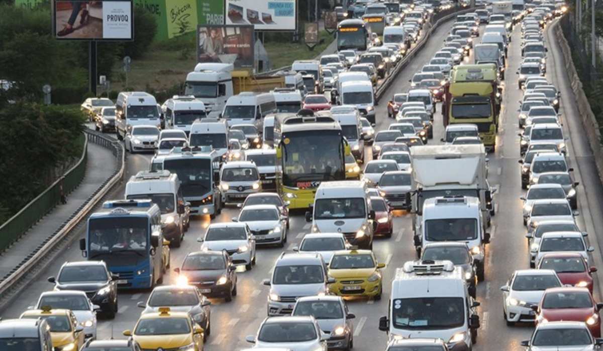 İstanbul trafiğinde ilk iş günü yoğunluk!