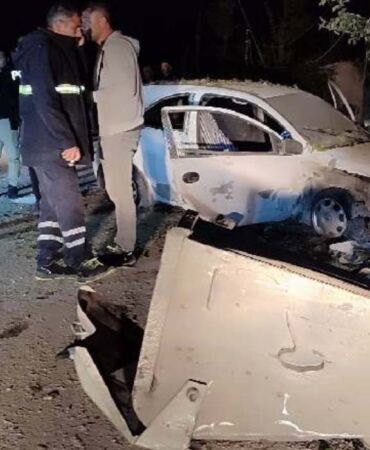 Kahramanmaraş'ta otomobil direğe çarptı Ölü ve yaralılar var!
