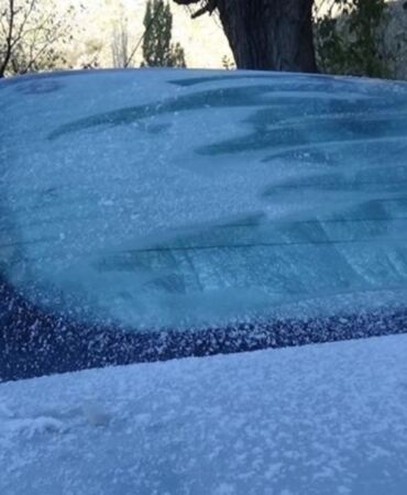 Kars’ta soğuk hava şiddetini artırdı Araçların camları buz tuttu