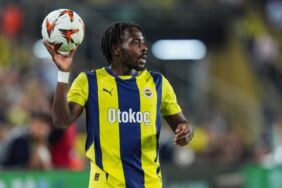 Osayi-Samuel sosyal medyadan paylaştı Libya'da mahsur kaldı1