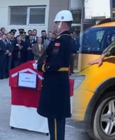 TUSAŞ saldırısında şehit olan taksi şoförü Murat Arslan’ın naaşı askeri törenle hastaneden alındı