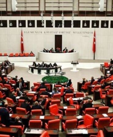 Tüm partilerin oylarıyla kabul edildi! Meclis'te çocuk cinayetleri ve çocuk istismarının araştırılması için komisyon kuruldu